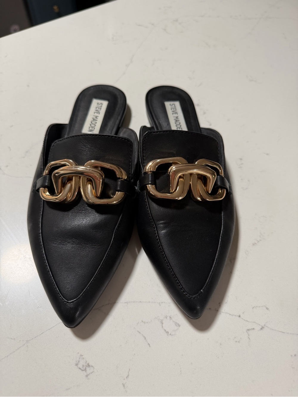 Steve Madden Black Leather Pointed Toe Gold Chain Mule Flats Size 7.5